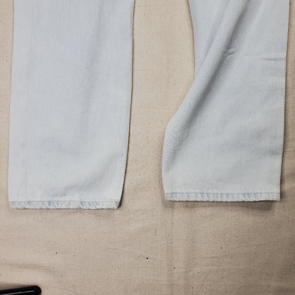 We Wore What Mid Rise Straight Distressed Light Wash Womens 25 Jeans - Picture 5 of 9